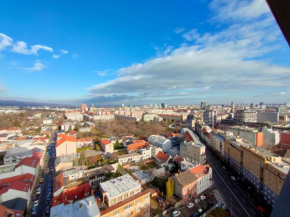 SAG 18th floor Beautiful apartment in center free wifi